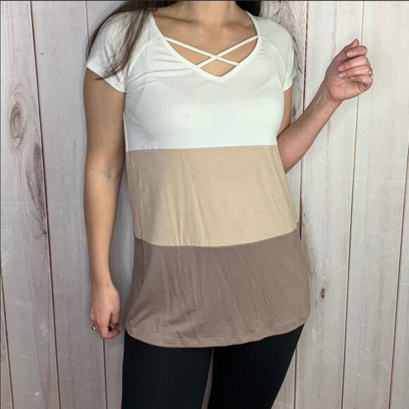 Short sleeve color block tan white medium - Picture 2 of 9